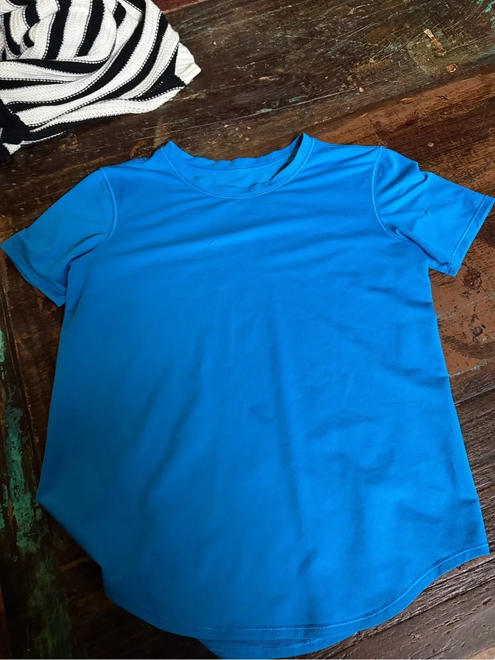 lululemon athletica Poolside Blue Short Sleeve Tee
